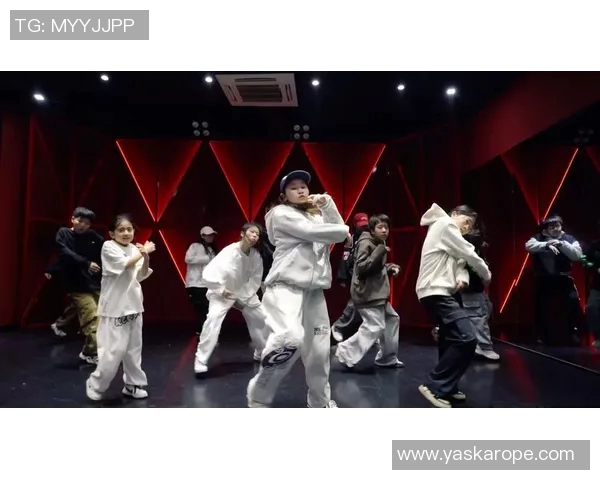 实时新闻南京街舞队意识争议引发热议街舞文化的多元与认同探讨